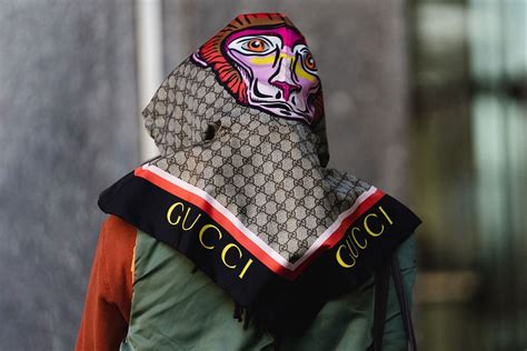 gucci mascherina virus|Gucci, Balenciaga & Kering.